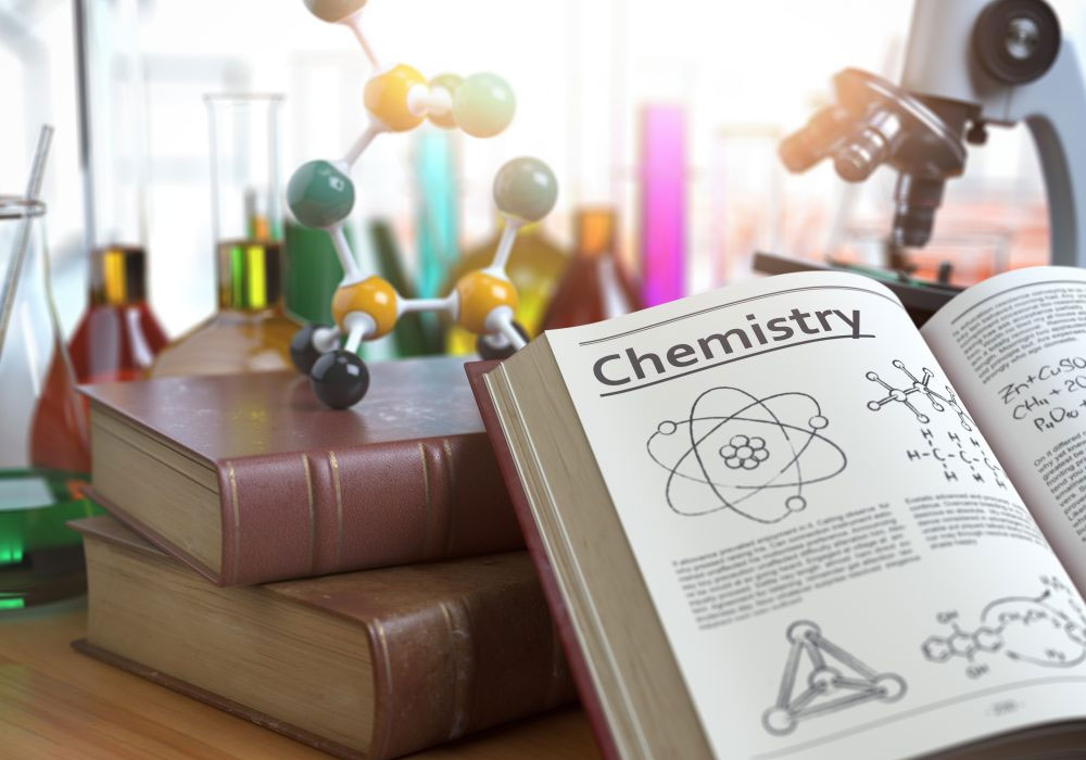 Chemistry in English after-school tutoring center